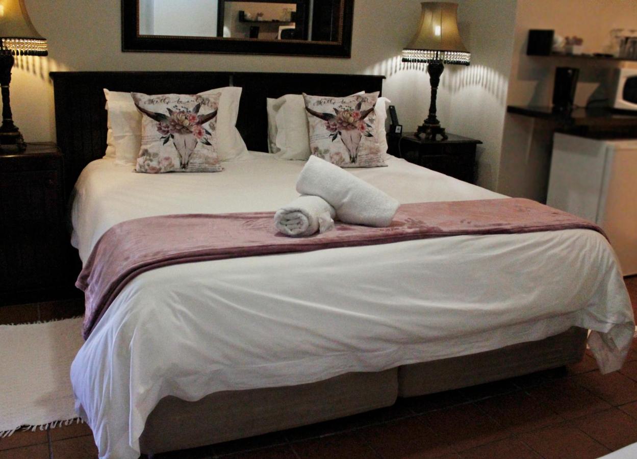 Double or Twin Room with Bathroom