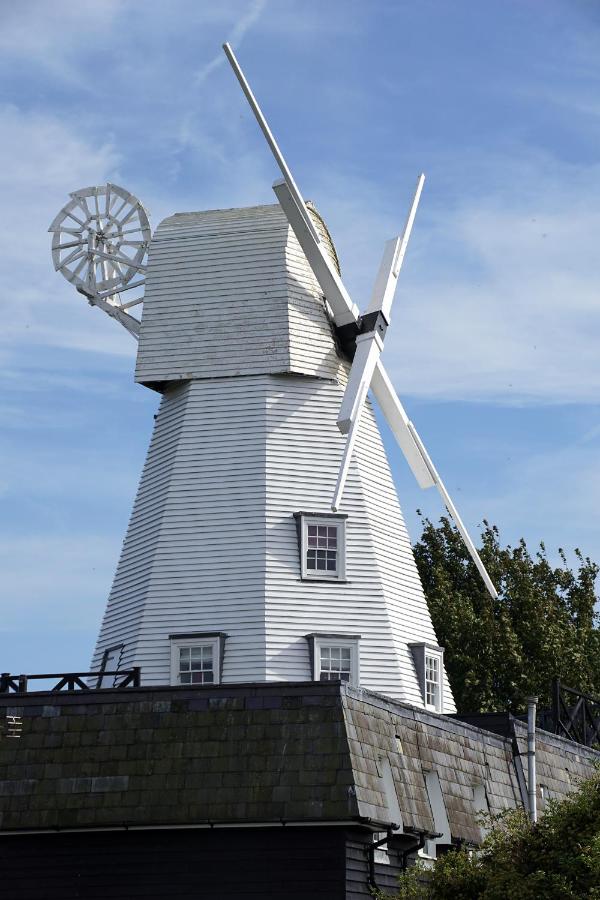 B&B Rye - Rye Windmill B&B - Bed and Breakfast Rye