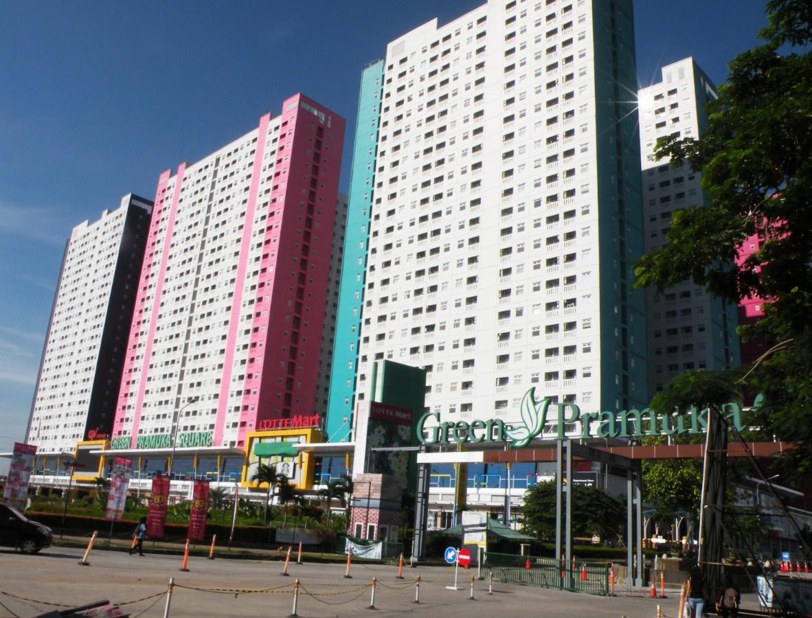 Apartment Green Pramuka ~ OCR - B&B