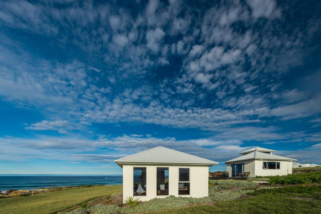 Luxury Villa with Jacuzzi and Sauna