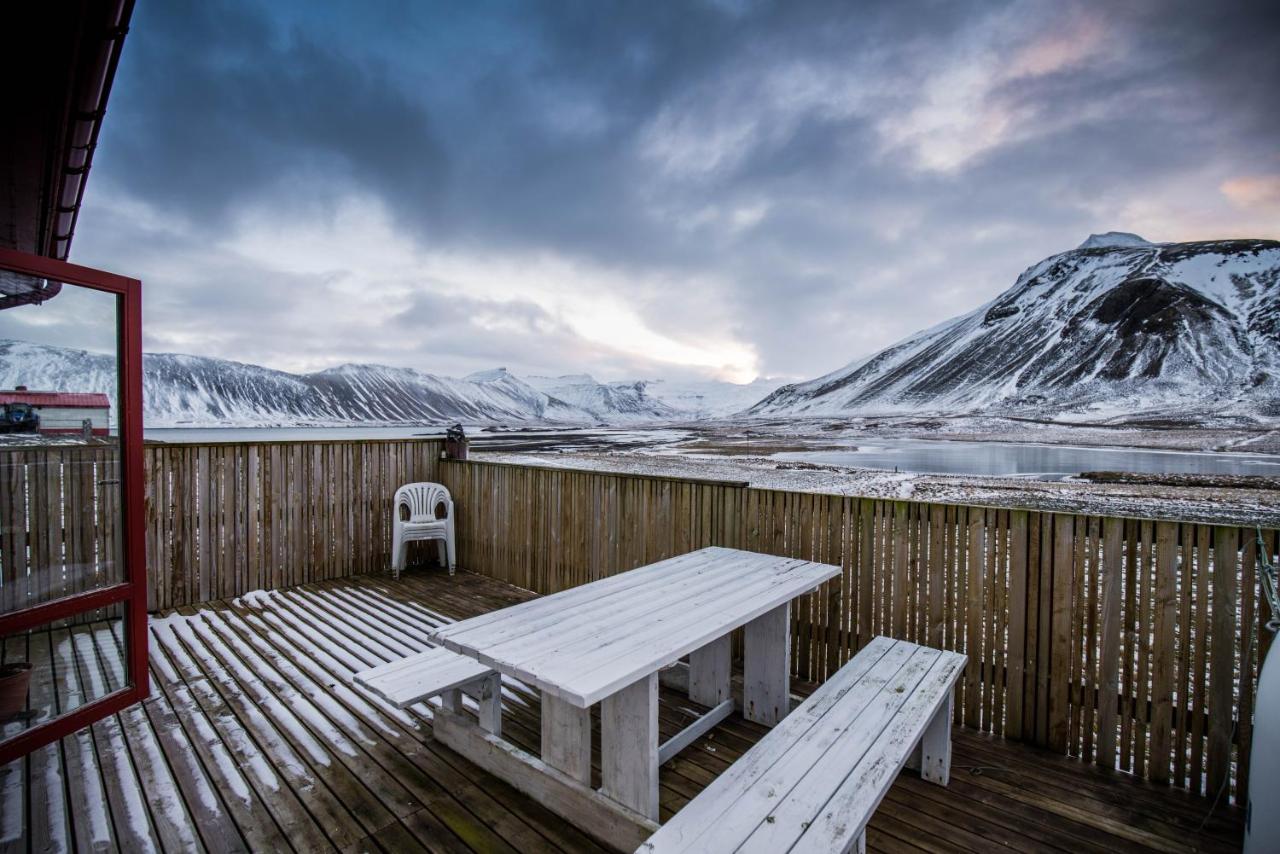 Eiði Farmhouse - Bed and Breakfast