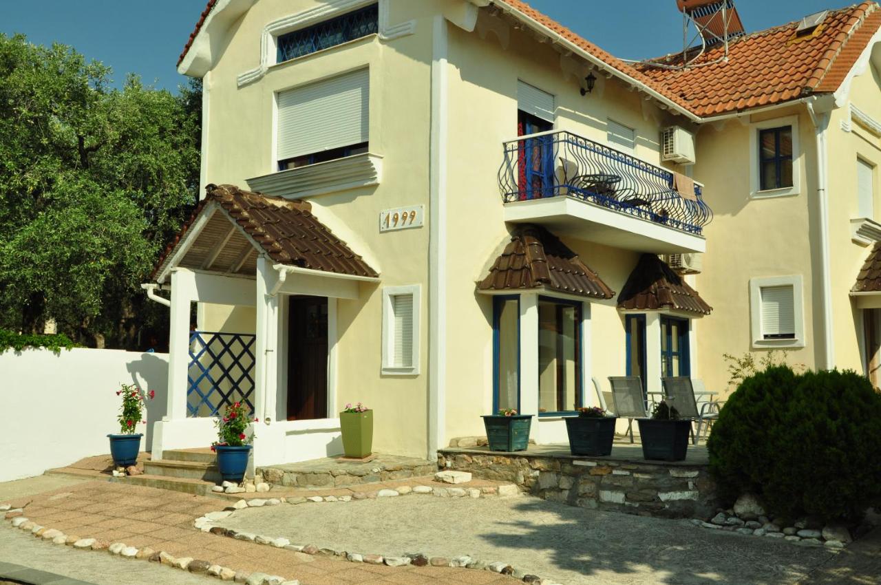 Villa con 2 Camere da Letto