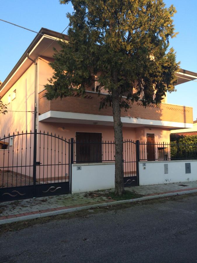 Appartamento con 2 Camere da Letto - Piano Terra
