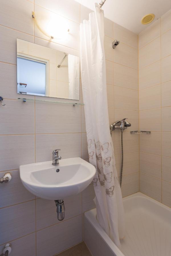 Budget Single Room