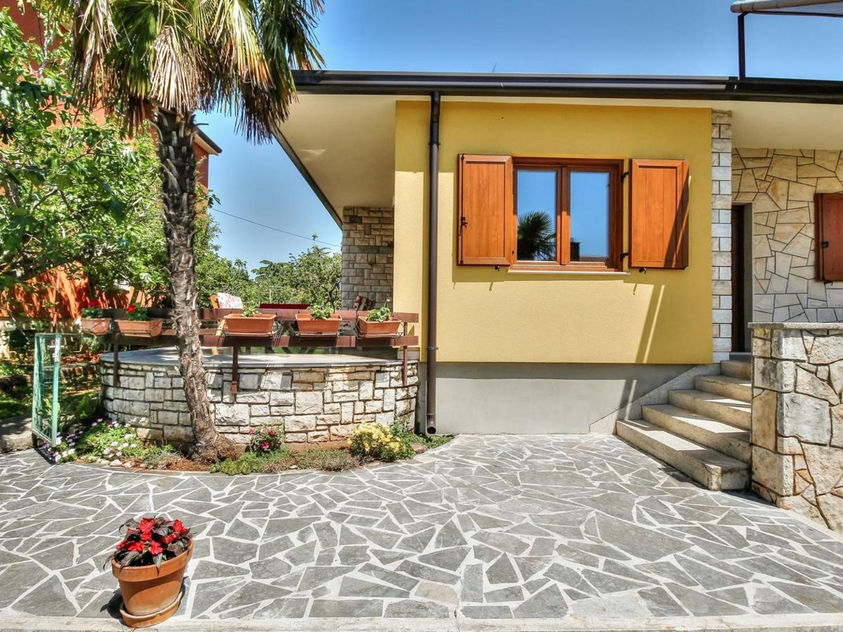 LOVRIĆ house with apartment - B&B Umag