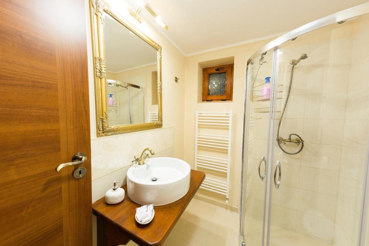 Driepersoonskamer met Eigen Badkamer