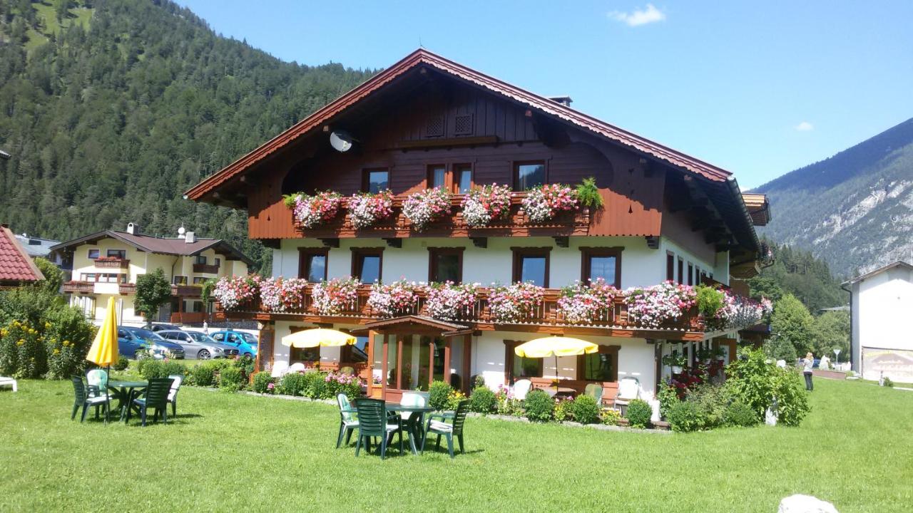 Apartments & Zimmer Urschnerhof - Bed and Breakfast