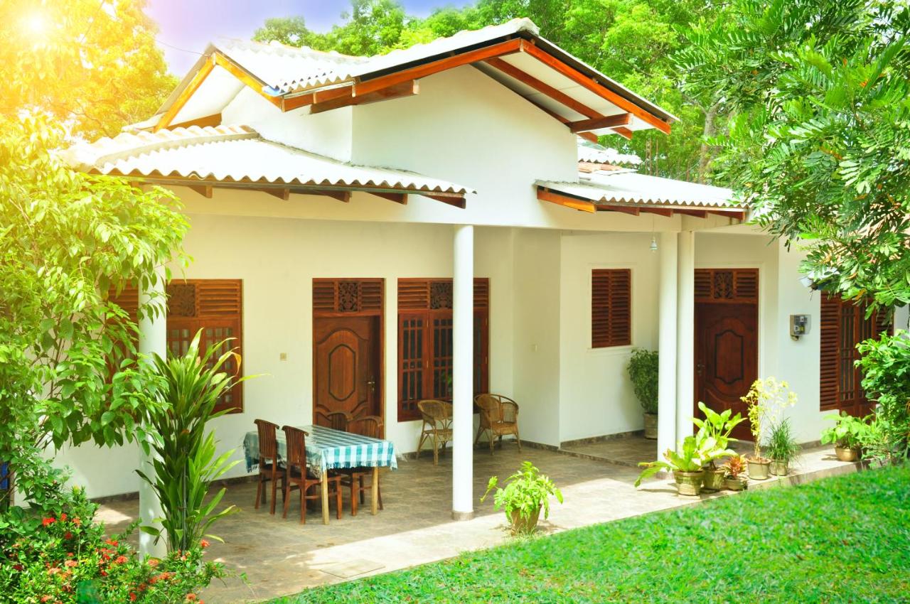 B&B Tangalle - Randu Homestay and Restaurant - Bed and Breakfast Tangalle