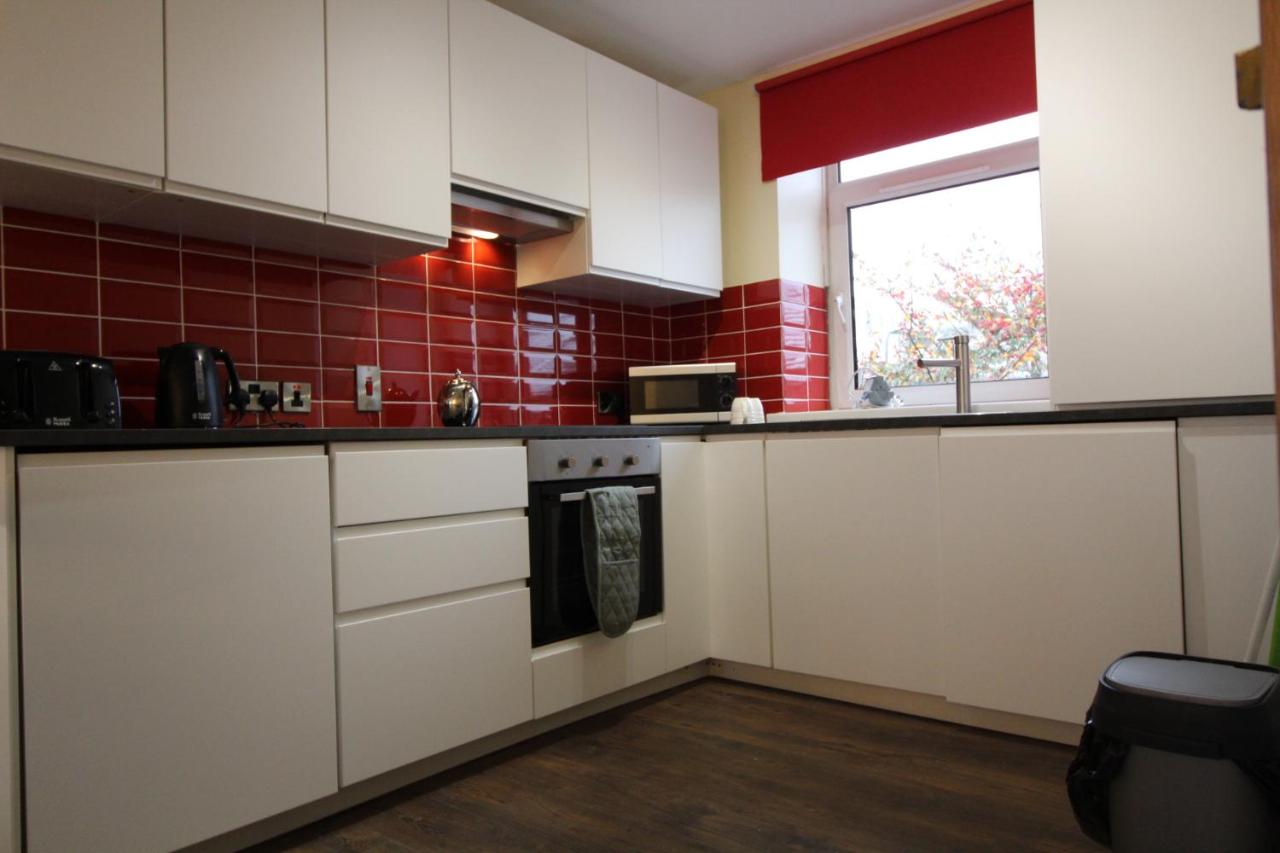 B&B Belfast - Townlets Serviced Accommodation Salisbury - Bed and Breakfast Belfast