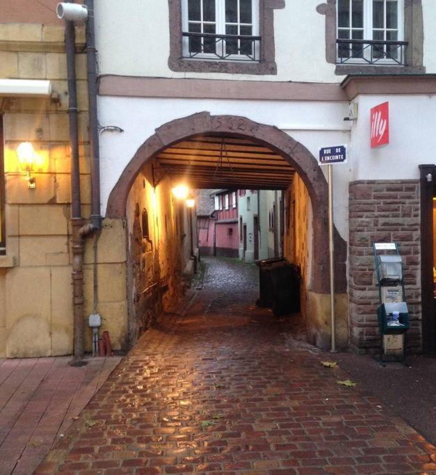 At home in the center of Colmar - Bed and Breakfast