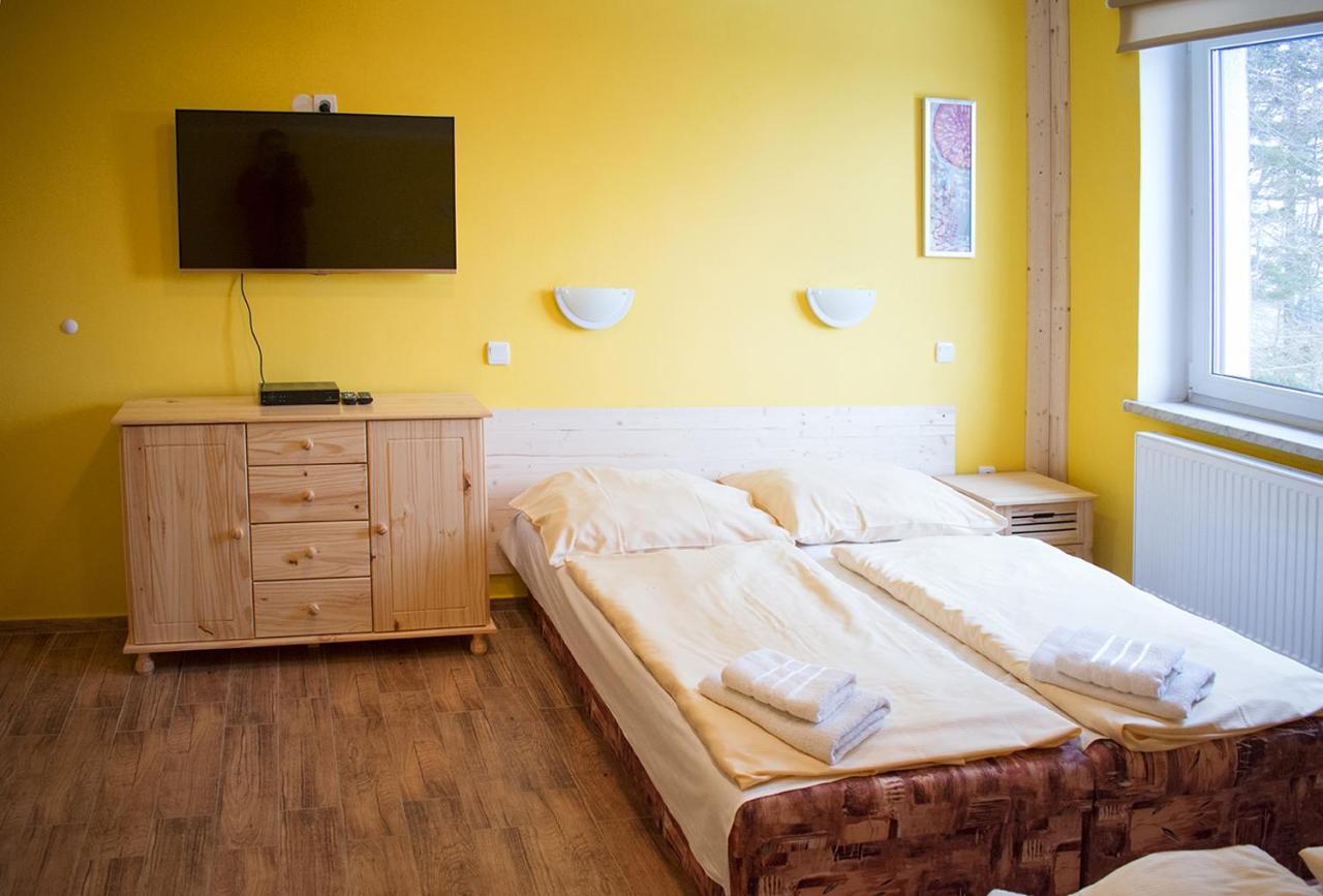 Chambre Quadruple avec Salle de Bains Privative