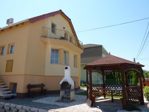 LI-DO Vendégház - Ferienwohnung Balatonfüred