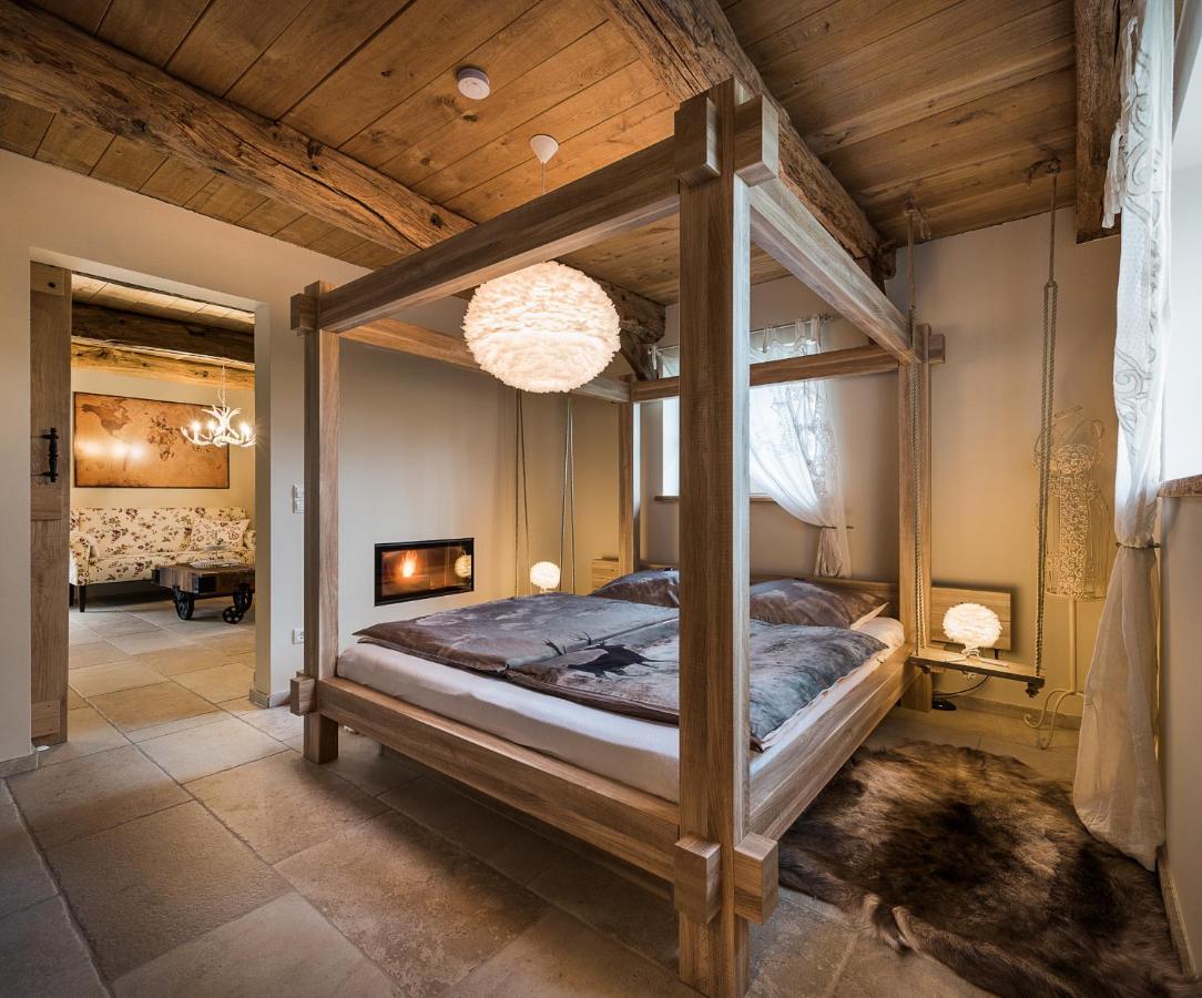 Apartment - Split Level