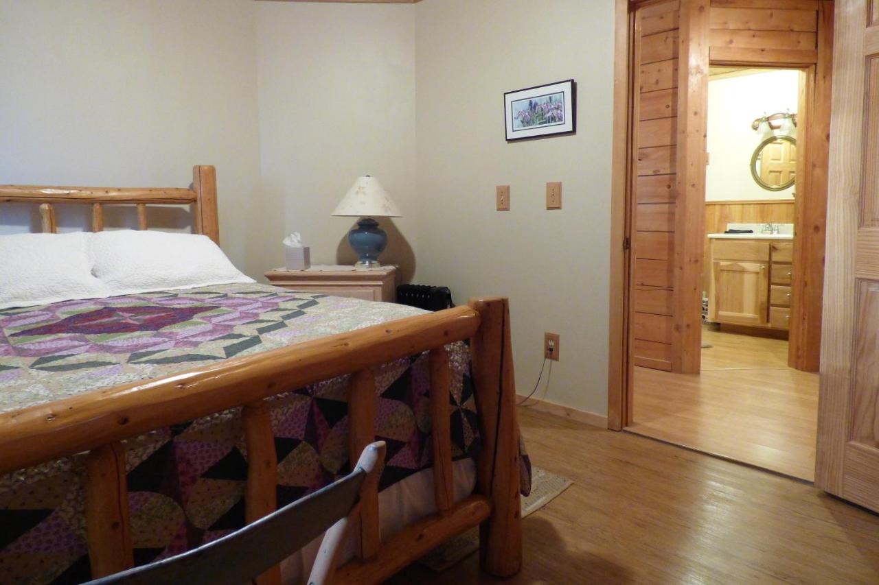 Queen Room with Bay View