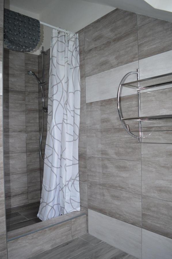 Chambre Double avec Salle de Bains Privative