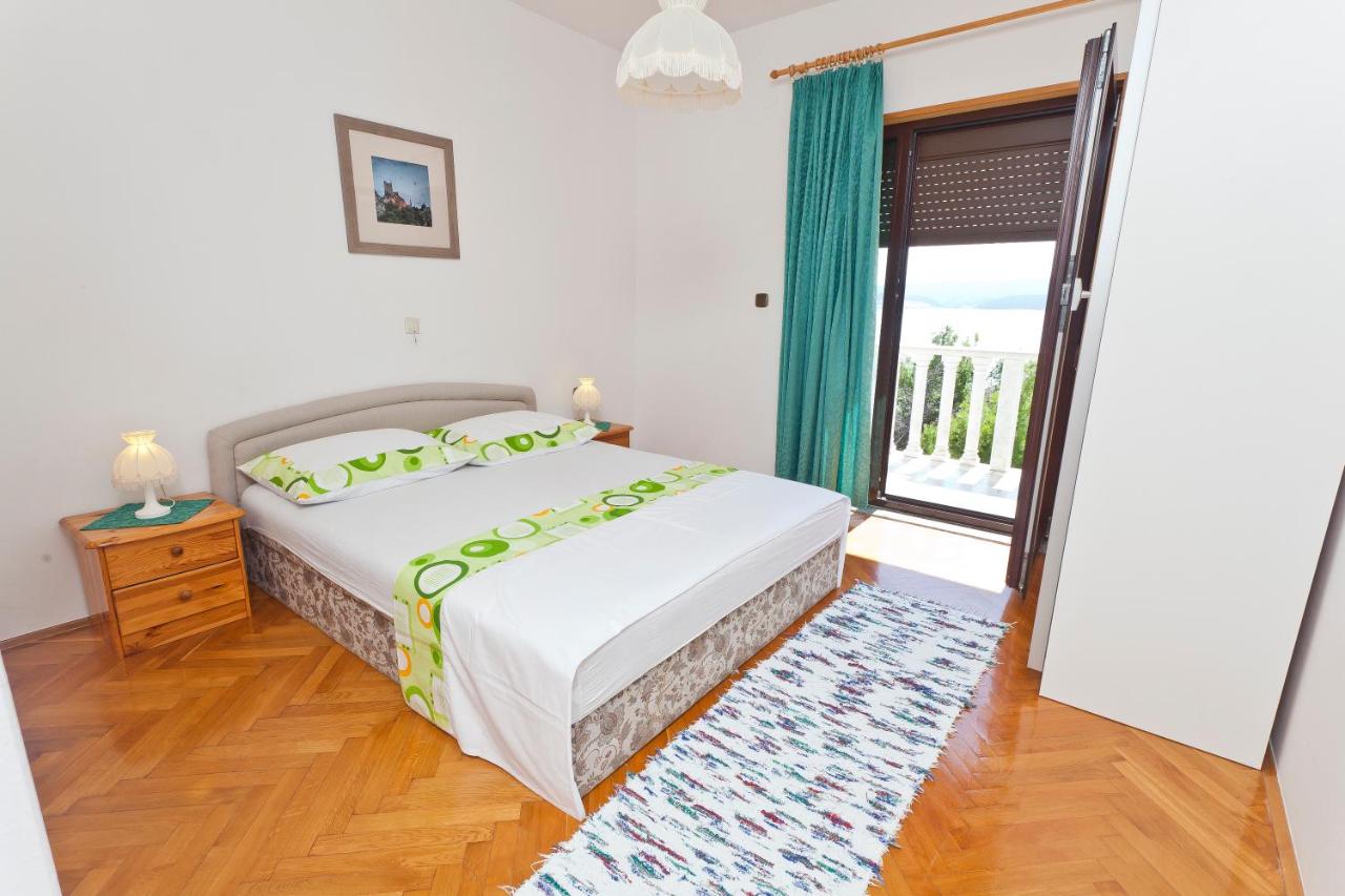 Apartment mit 4 Schlafzimmern und Meerblick