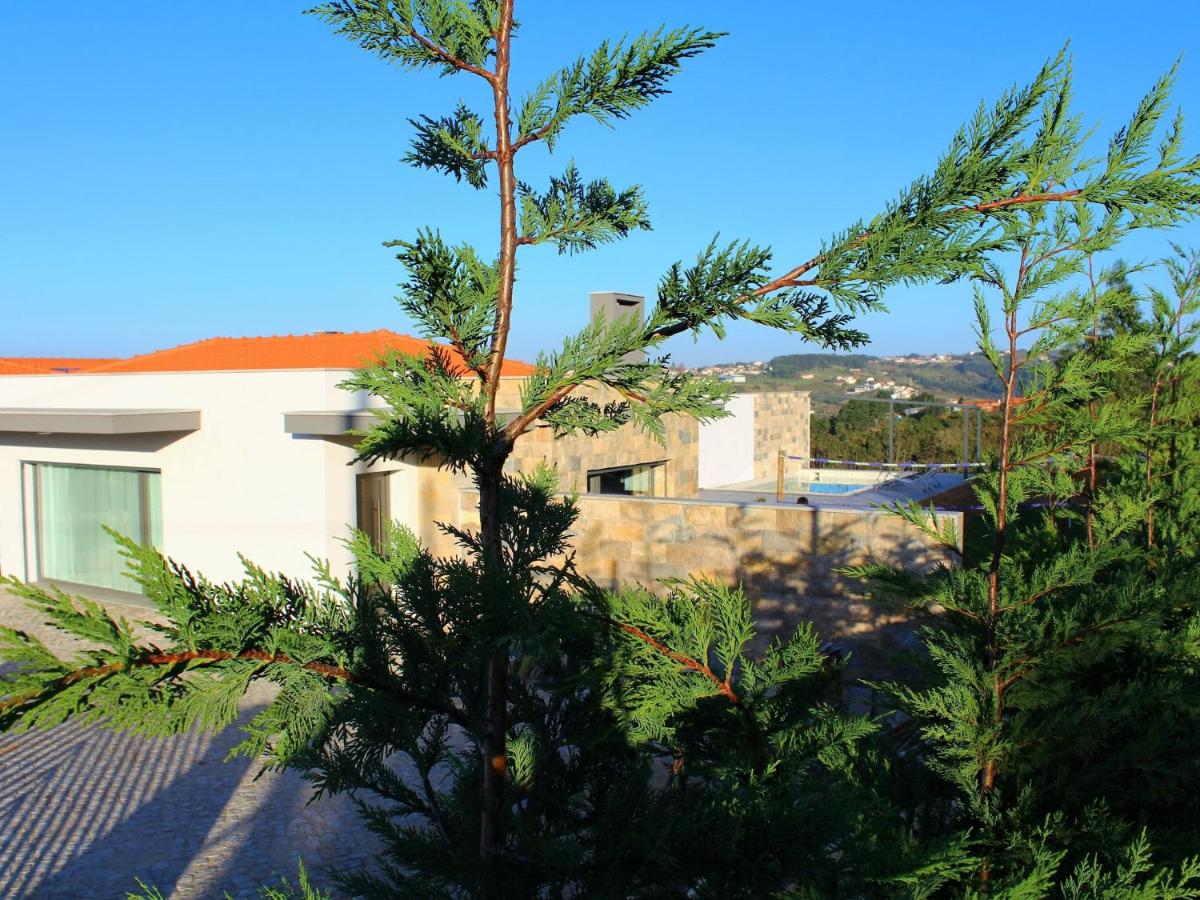 B&B Salir de Matos - Alluring Villa with Private Pool Garden and Coast - Bed and Breakfast Salir de Matos