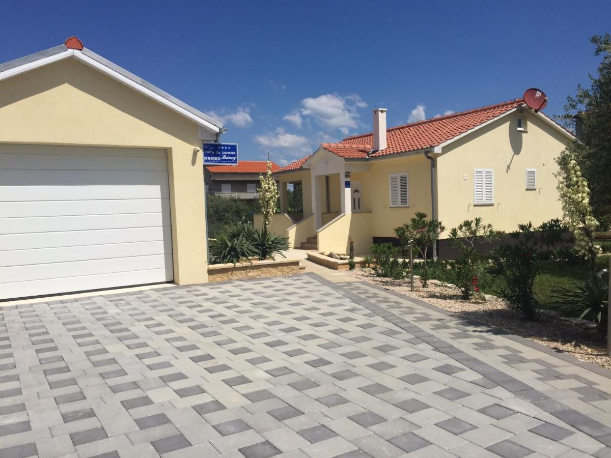 Villa Danny **** - Bed and Breakfast Dobropoljana