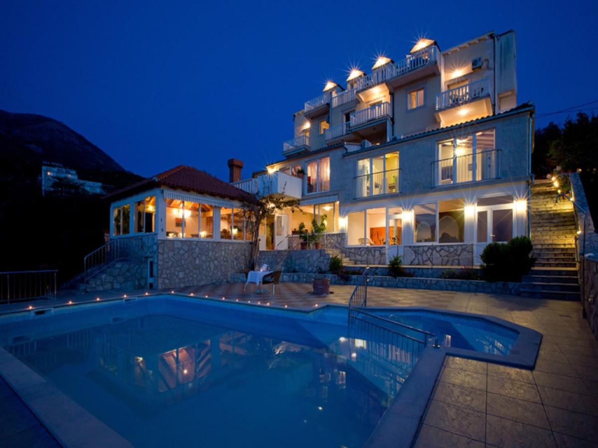 Apartments Carol Royal - Ferienwohnung
