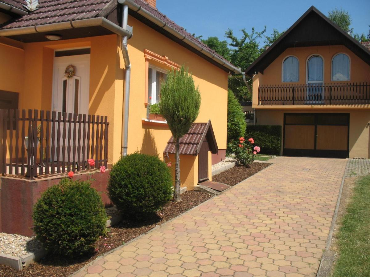 Bihari Vendégház - B&B