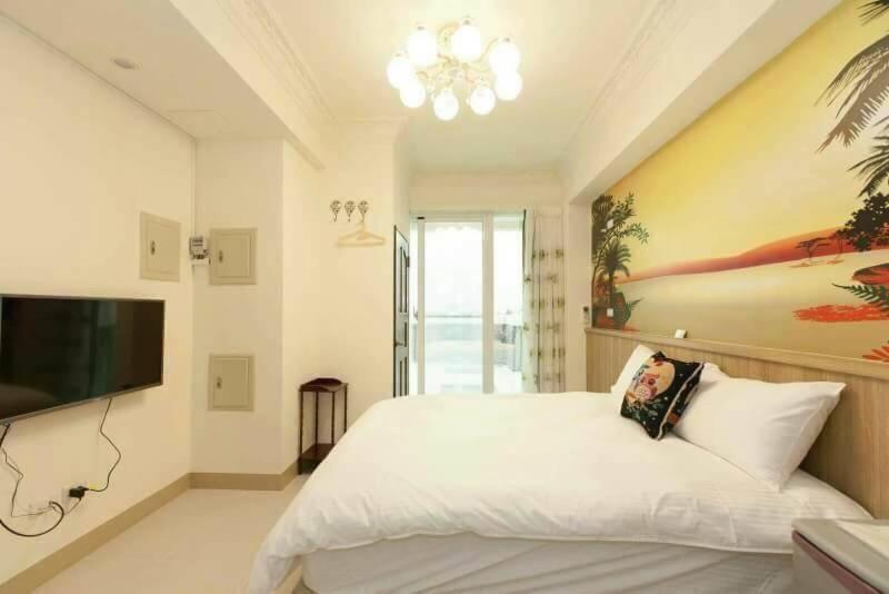 Double Room with Balcony and Mountain View