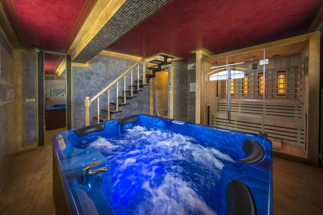 Superior Chalet