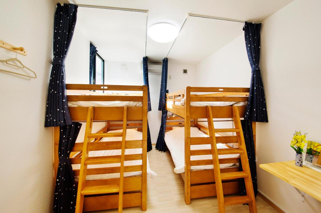 Dormitorio Misto con 4 Letti
