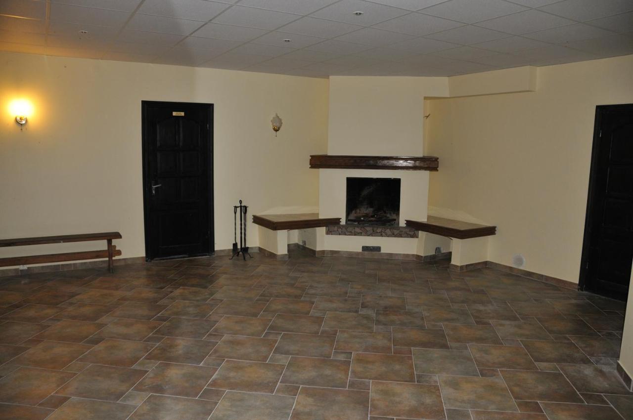 Triple Room with Shared Bathroom
