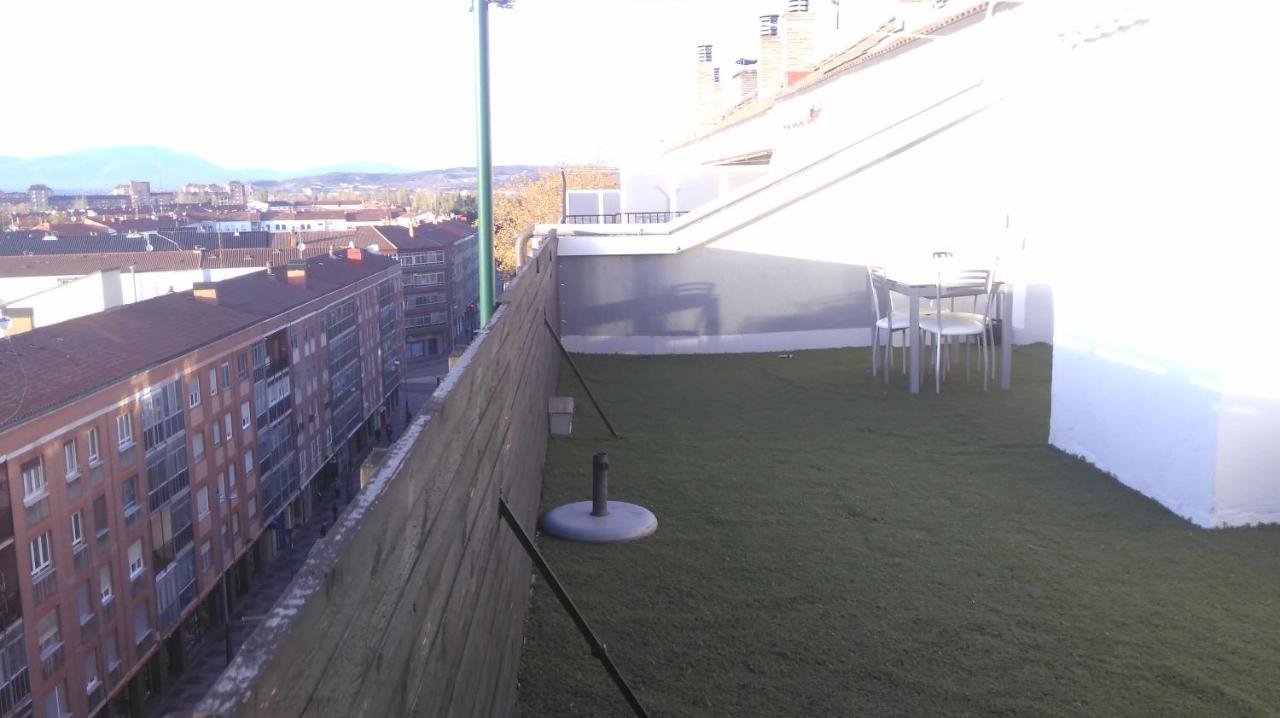 Atico en el centro de Vitoria Parking gratis - Ferienwohnung