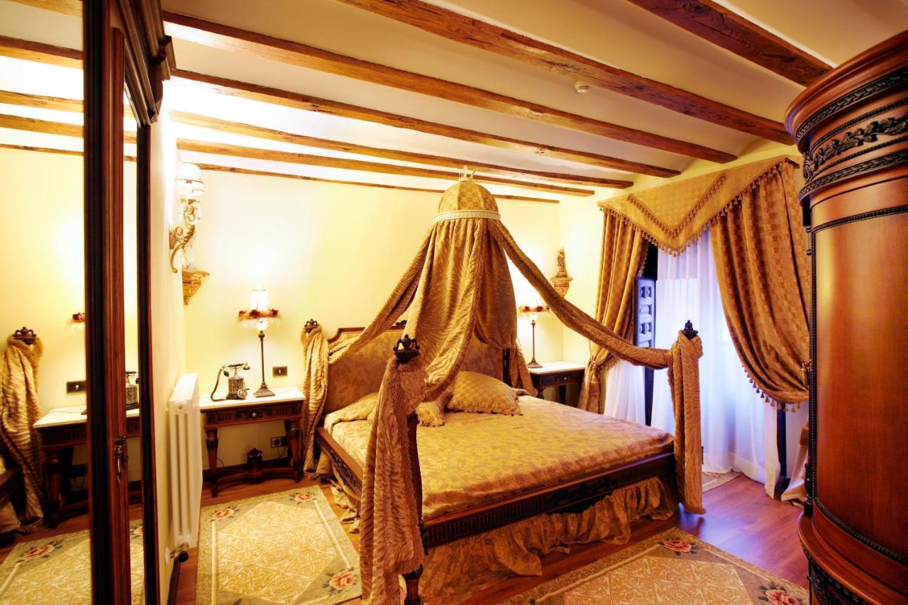 B&B Azofra - Hotel Boutique Real Casona De Las Amas - Bed and Breakfast Azofra