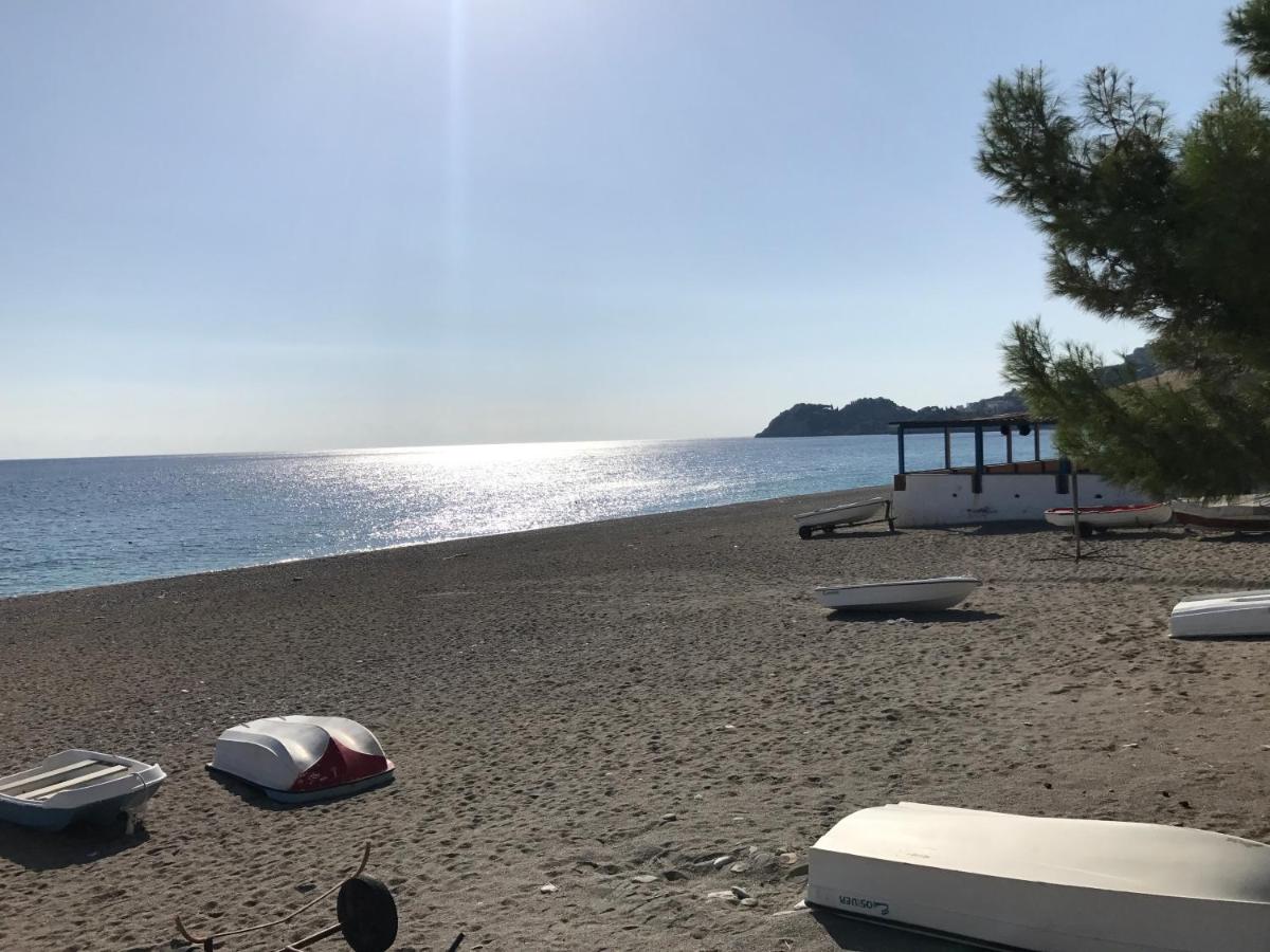 GiorGiada - Bed and Breakfast Mazzeo