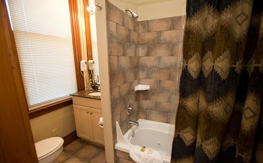 Deluxe Double Room with Extra Bed