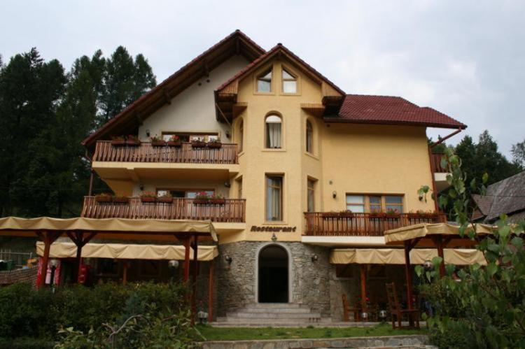 B&B Vatra Dornei - Vila Iulia - Bed and Breakfast Vatra Dornei