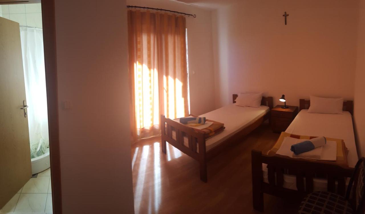 Zweibettzimmer