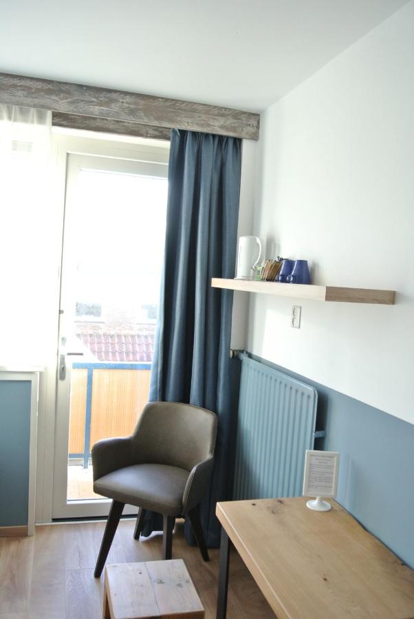 Kleines Einzelzimmer mit Gemeinschaftsbad