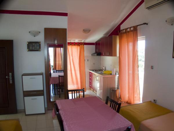 Apartamento con terraza 