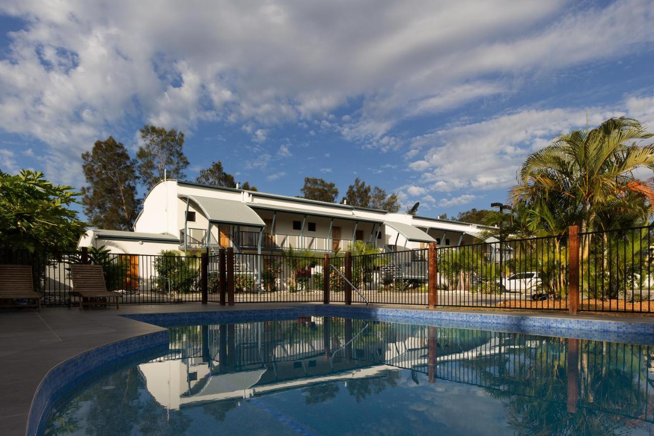 Novena Palms Motel - Chambres d’hôtes