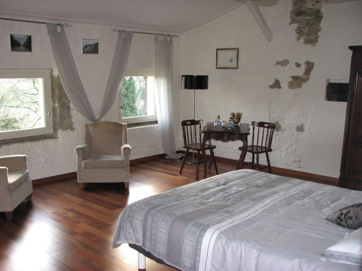 B&B Lasbordes - Chambres d'Hôtes Domaine Saint-Joly - Bed and Breakfast Lasbordes