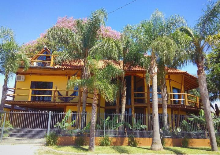 Pousada Familiar Casa Amarela - B&B São Gabriel