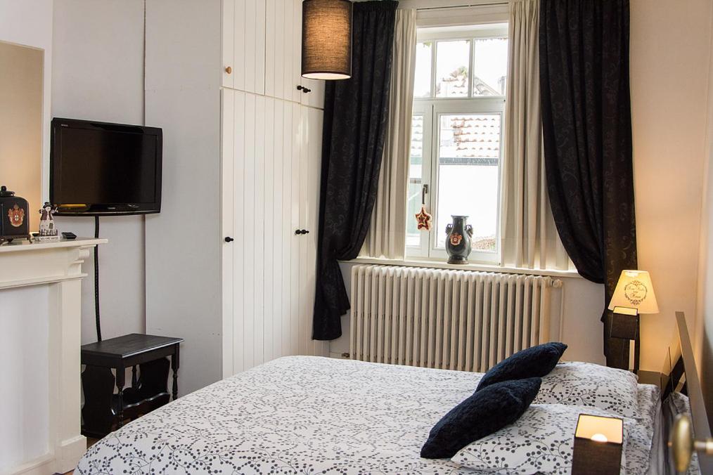 Deluxe Double Room with Bath