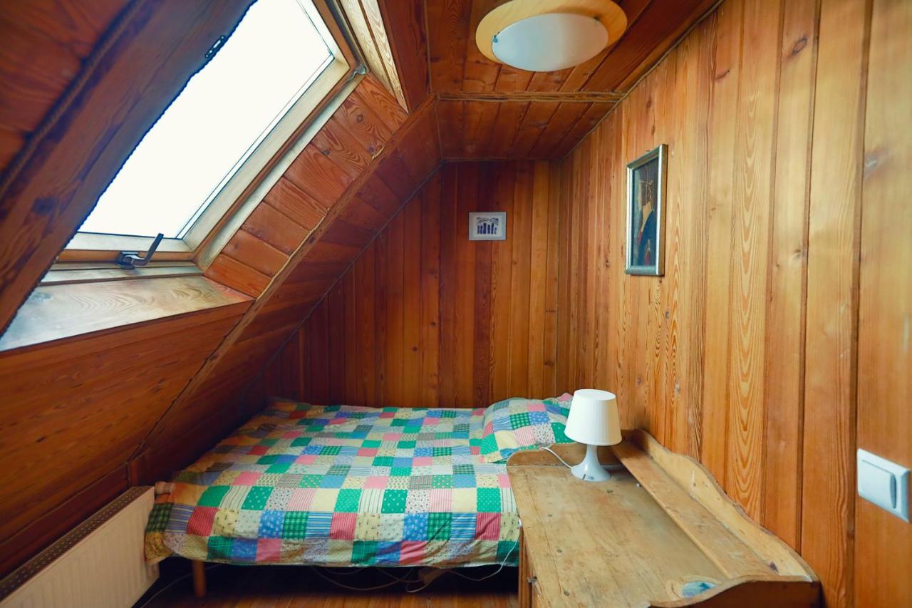 Single Room with Shared Shower and Toilet