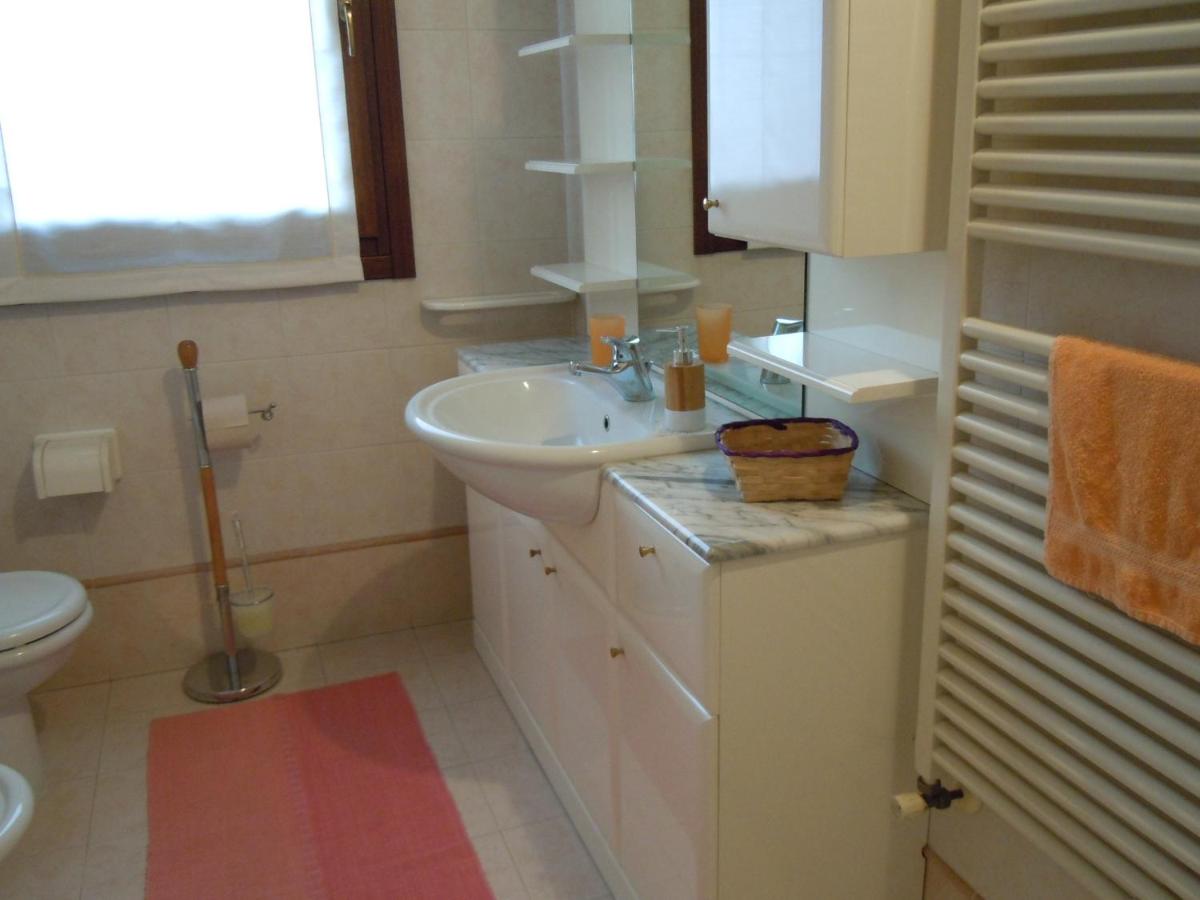 Camera Doppia con Letti Singoli con Bagno Privato Esterno