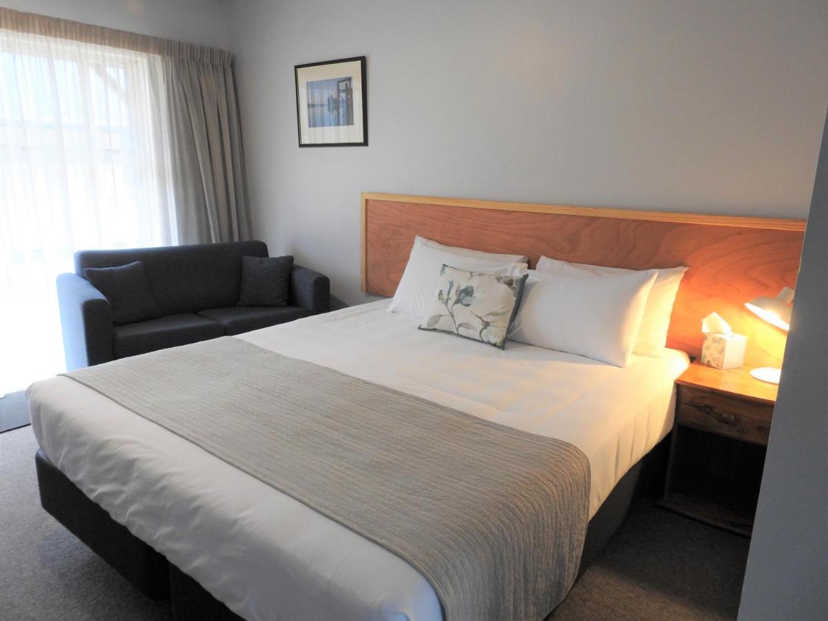 Estudio con cama extragrande