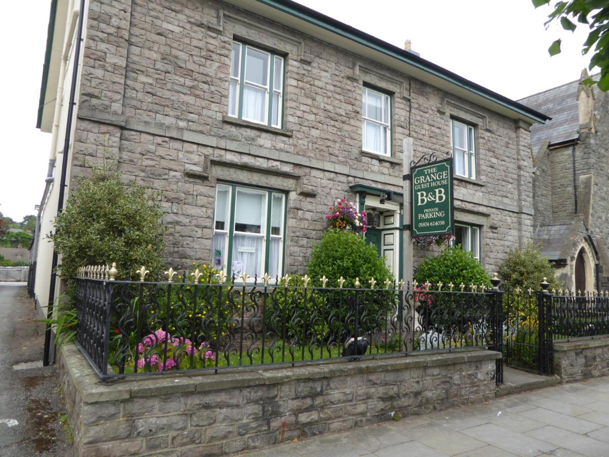 B&B Brecon - The Grange Guest House - Bed and Breakfast Brecon