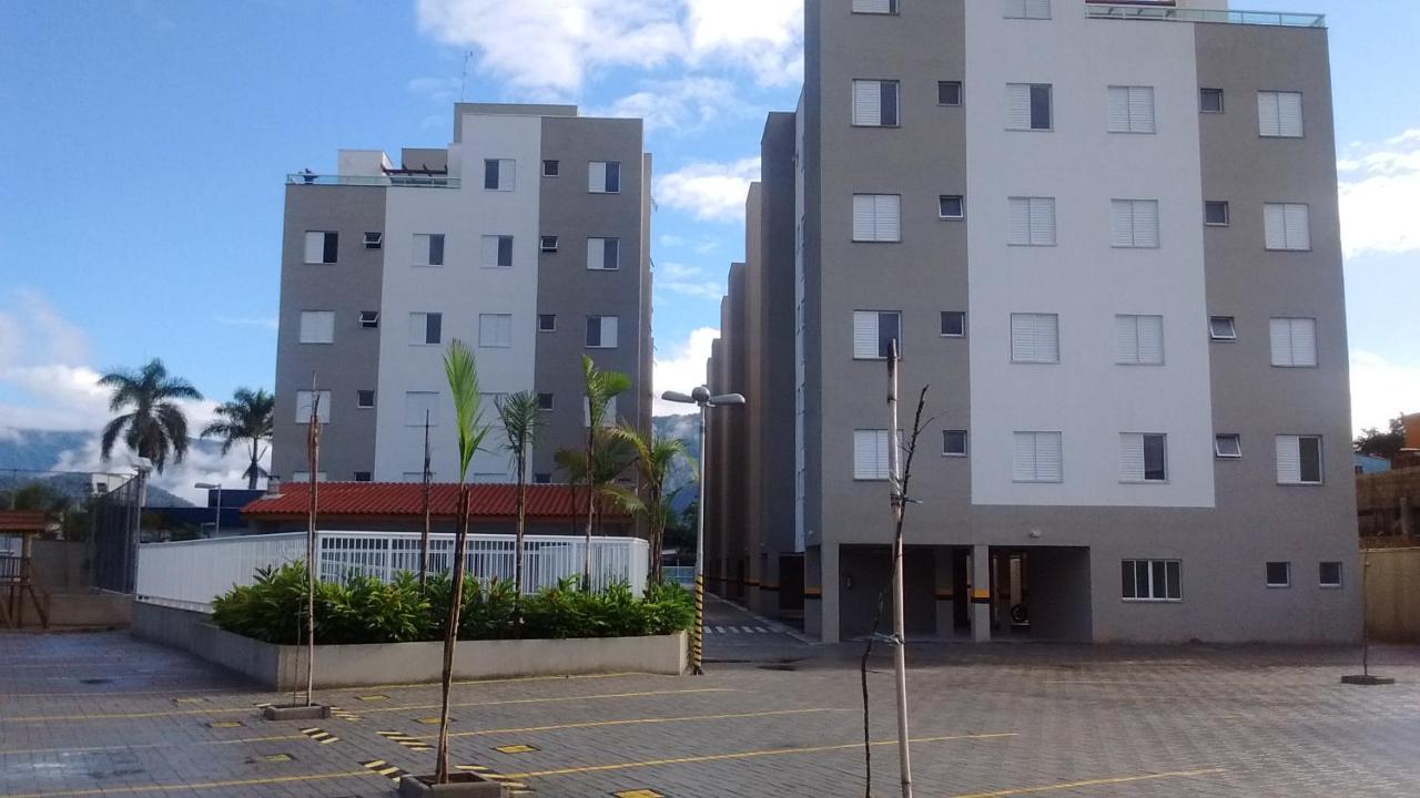 Apartamento em Condomínio - B&B
