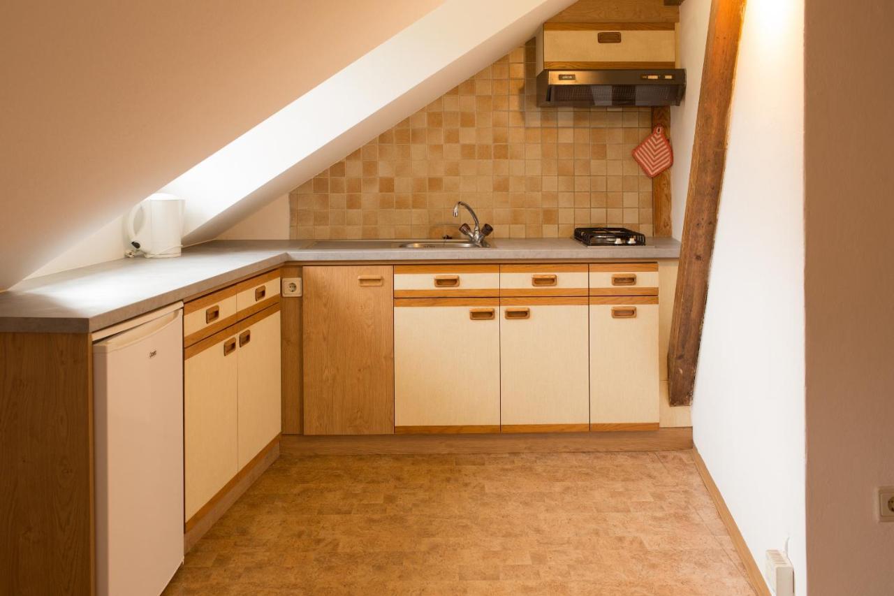 One-Bedroom Apartment G