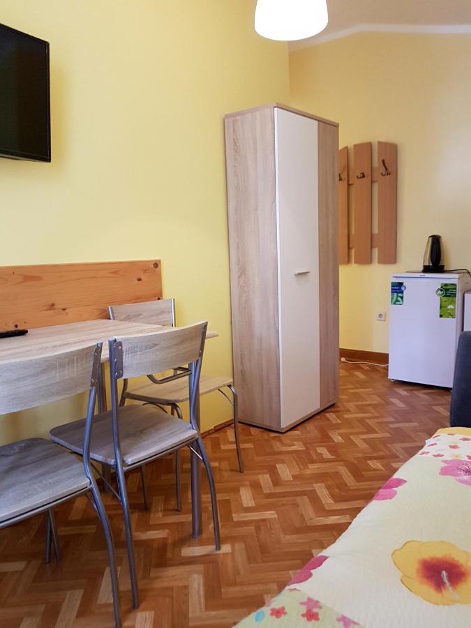 Quadruple Room with Private Bathroom