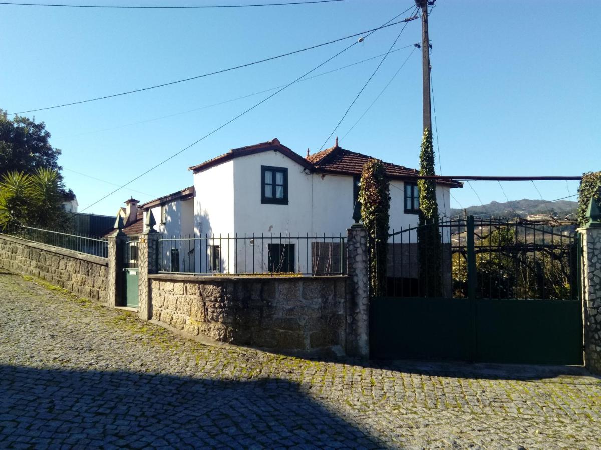 Casa da Vovó (Casa do Tapado) - B&B