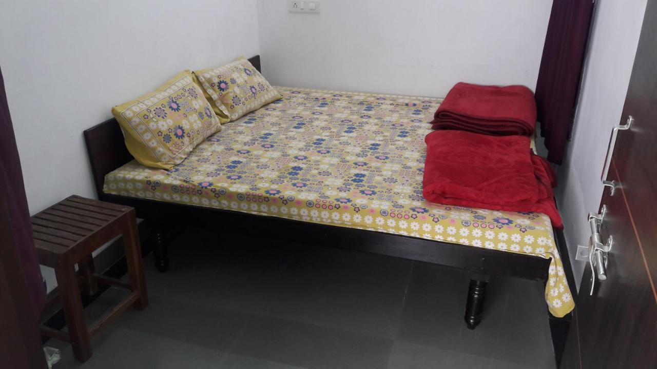 Double or Twin Room with Shared Bathroom