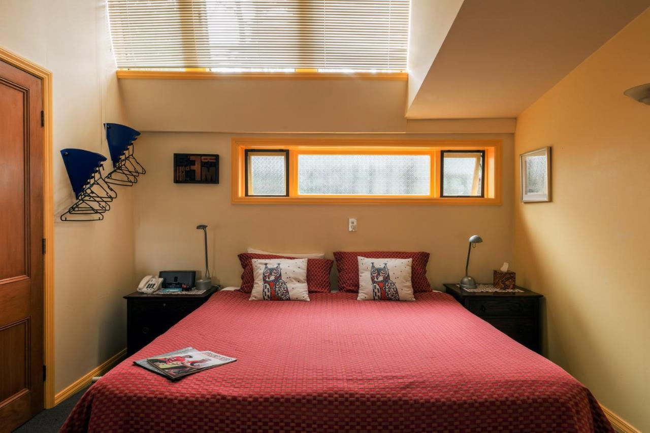 Unterkunft zum Innenhof mit Kingsize-Bett oder Zweibettzimmer